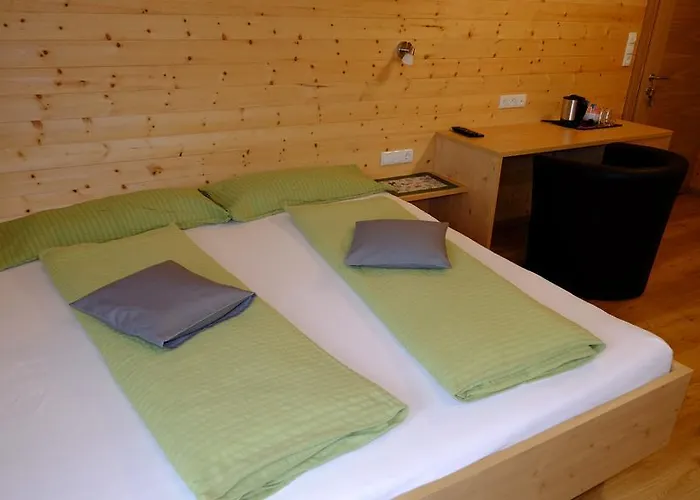 Franzelin לינה וארוחת בוקר